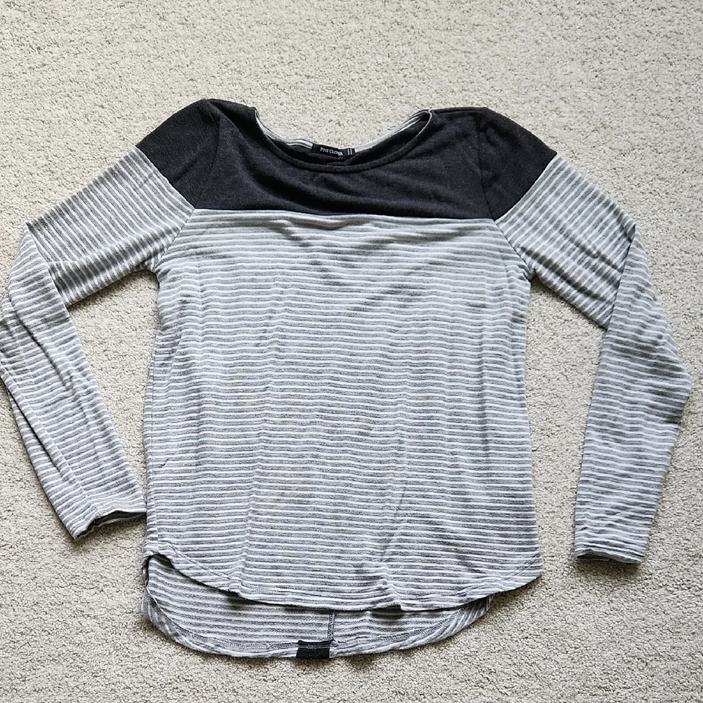 Shirt - Picture 1 of 2